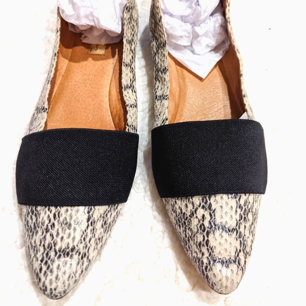 🌷Women's Halogen Snakeskin Print Flats size 9.5